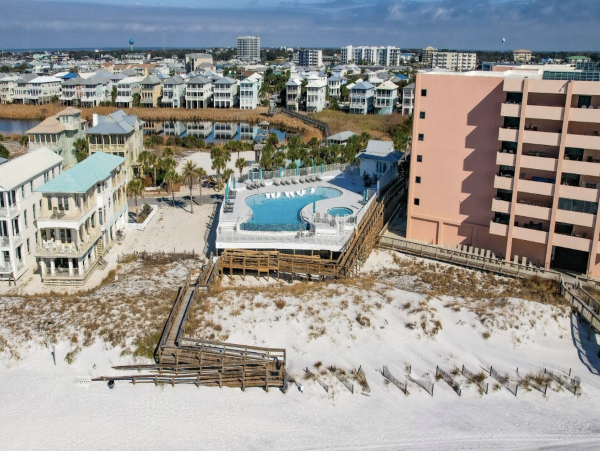 Amazing 5 Bedroom Beachfront Home in Destin with Sunset View